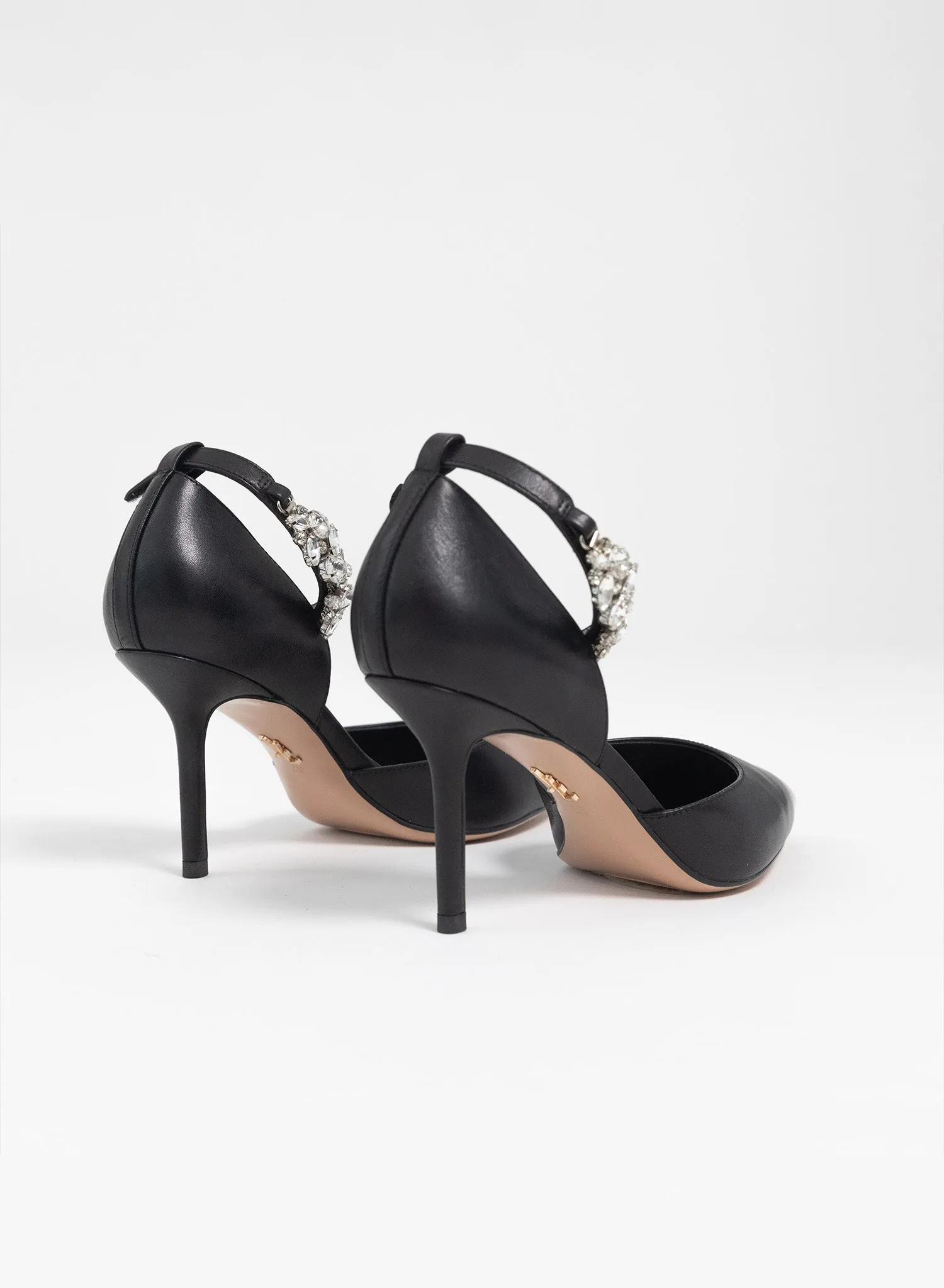 Adorné black flower strap and basic leather strap - One shoe, two strap options.