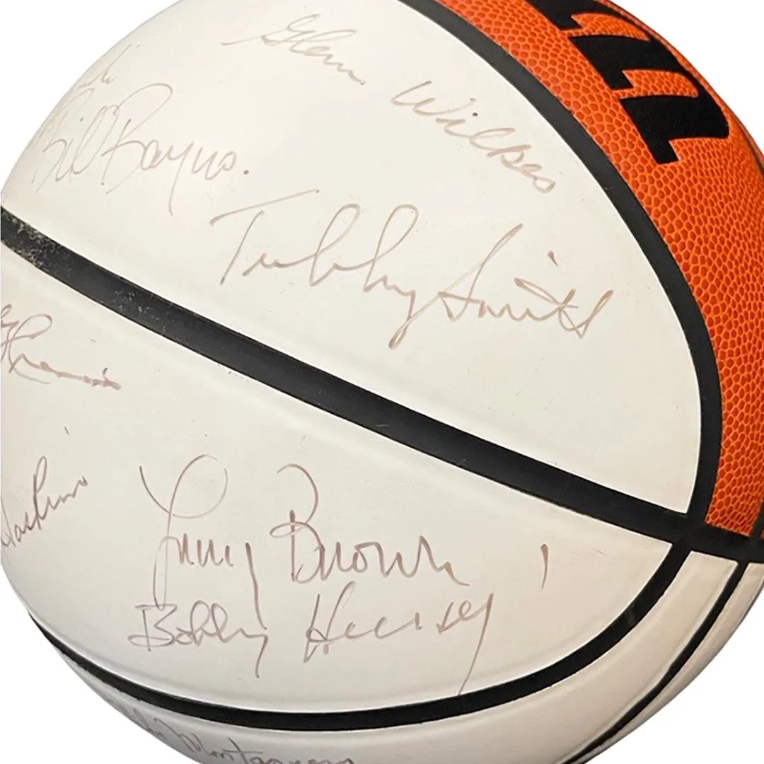 All-Time Great Coaches 23 Signature Wilson Basketball (Beckett)