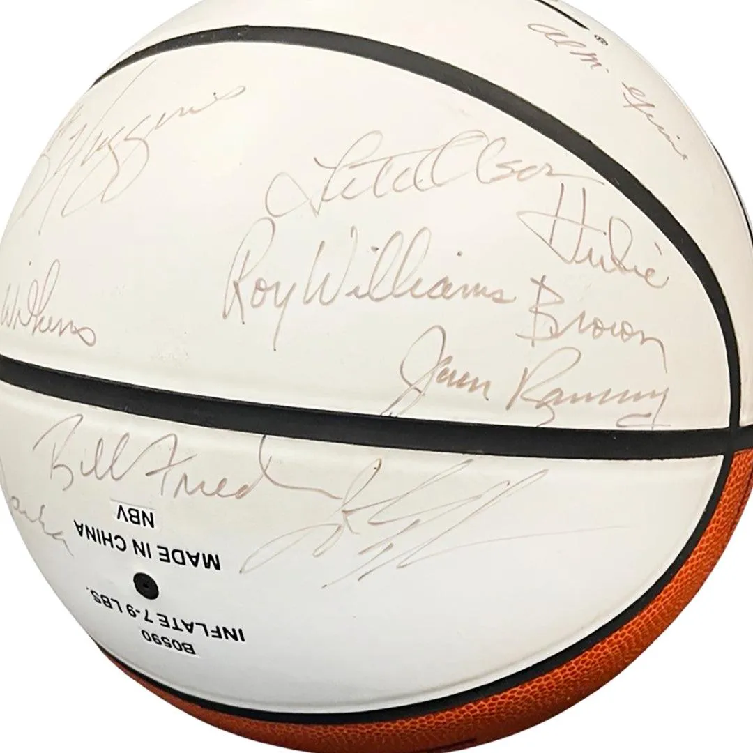 All-Time Great Coaches 23 Signature Wilson Basketball (Beckett)