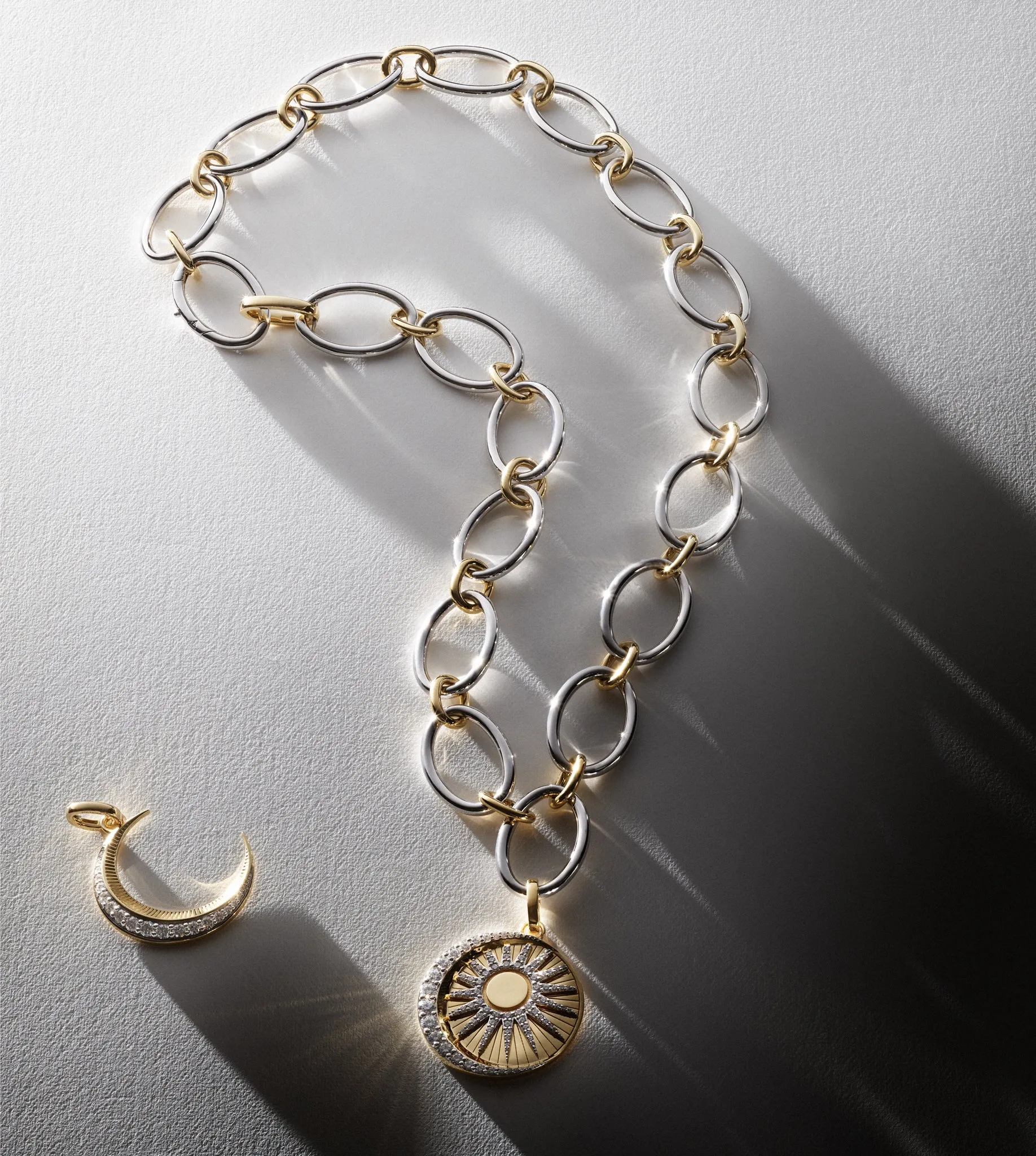 Balance : Oval Link Chain Necklace Mixed Gold