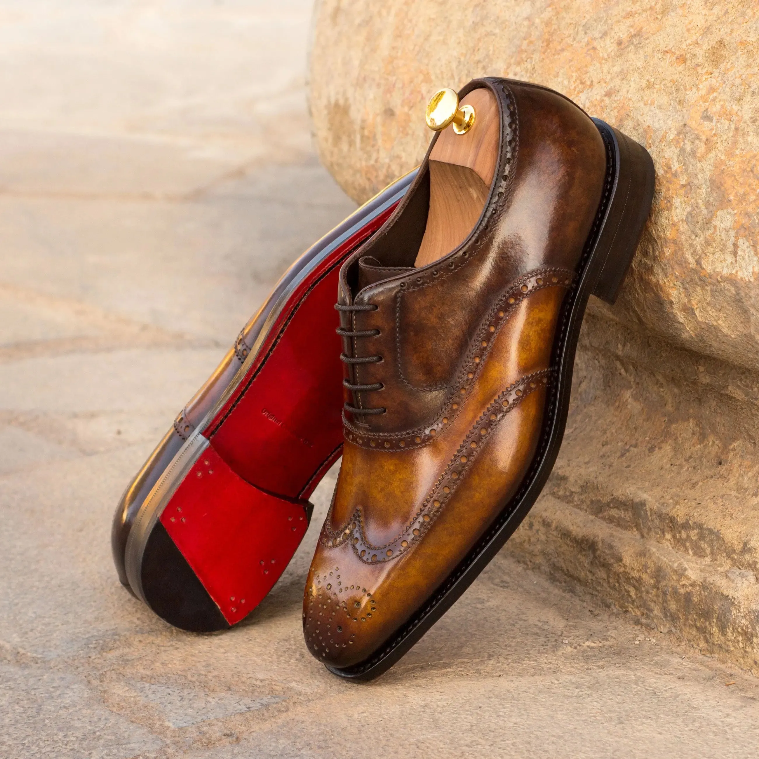 DapperFam Aeron in Cognac / Brown Men's Hand-Painted Patina Full Brogue