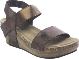 Pierre Dumas Chantal Wedge